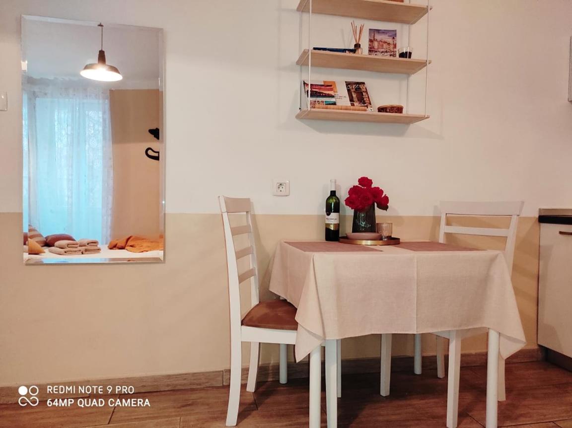 Nice Apartment In The City Center Rovinj Exteriör bild